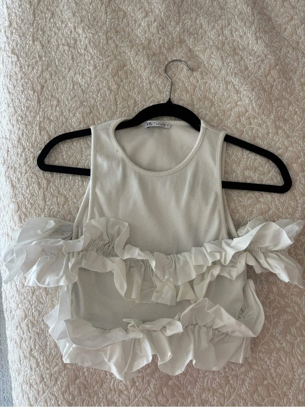 Zara White Ruffle Ribbed Crop Tank - Picture 2 of 2